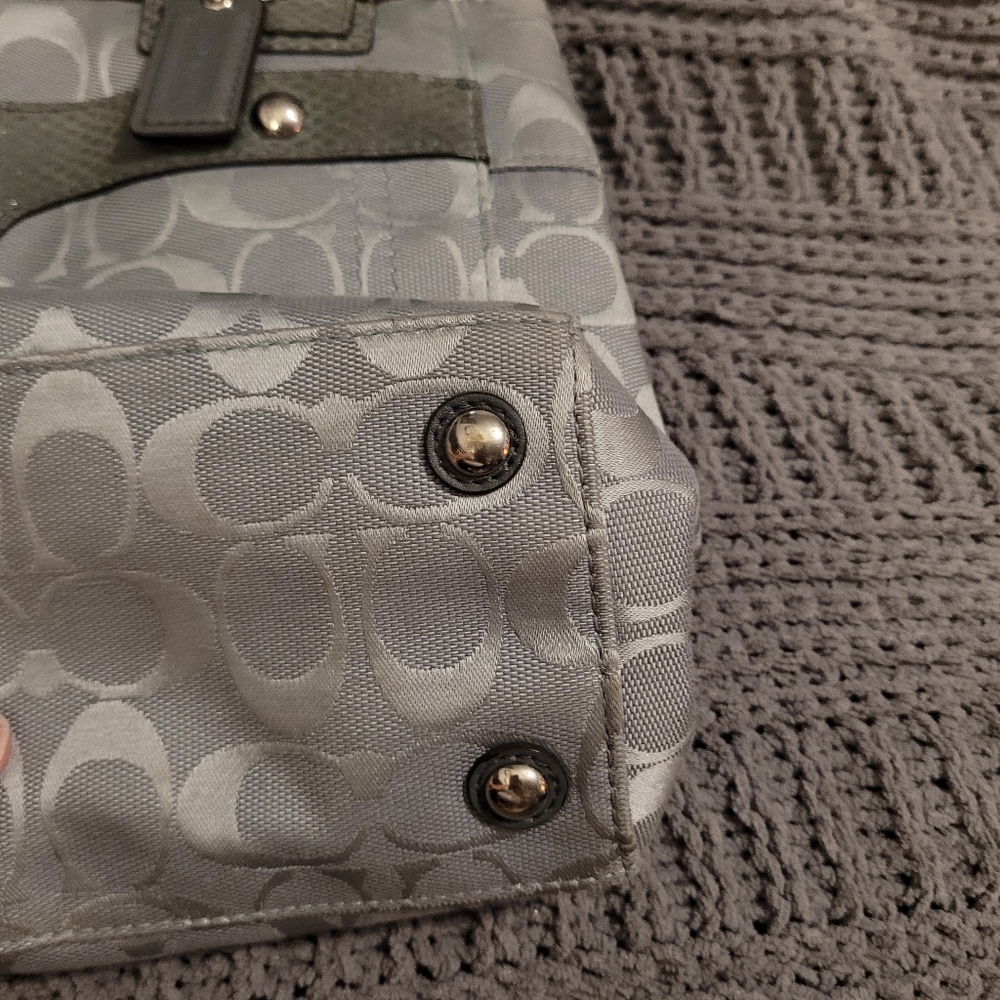 EUC- Grey Coach Large tote purse. Like New condition. - Picture 5 of 16